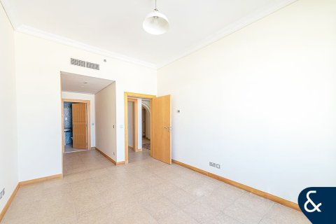 Appartement à Shoreline Apartments, Palm Jumeirah, Dubai, 2 chambres, 144 m², № 91491 - photo 12