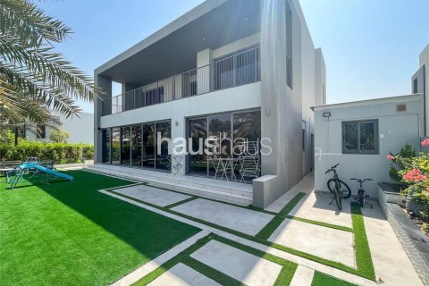 Villa in Sidra Villas, Dubai Hills Estate, Dubai 5 bedrooms, 398 sq.m. № 43976 - photo 1