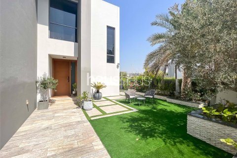 Villa in Sidra Villas, Dubai Hills Estate, Dubai 5 bedrooms, 398 sq.m. № 43976 - photo 2