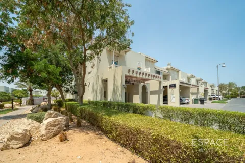 Villa in Quortaj, Al Furjan, Dubai 3 bedrooms, 283 sq.m. № 122628