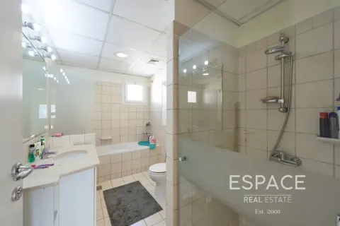 Villa in Meadows, Dubai 4 bedrooms, 339 sq.m. № 122626 - photo 12