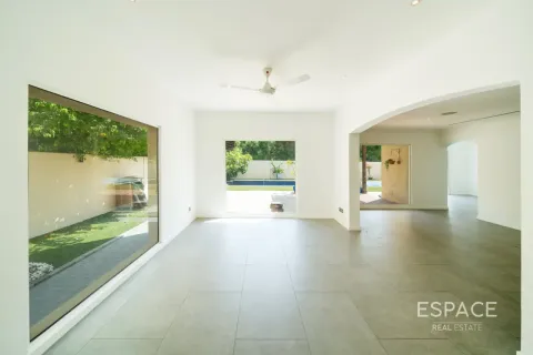 Villa à Meadows, Dubai, 5 chambres, 391 m², № 122622 - photo 5