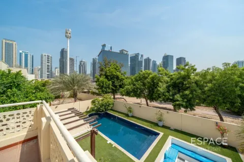 Villa à Meadows, Dubai, 5 chambres, 391 m², № 122622 - photo 16