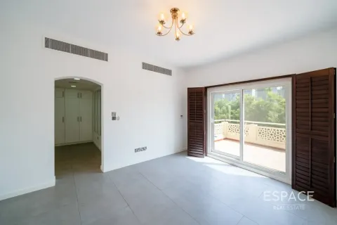Villa à Meadows, Dubai, 5 chambres, 391 m², № 122622 - photo 14