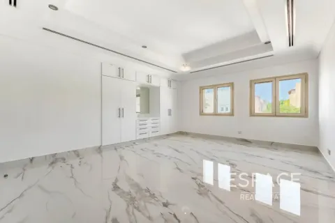 فيلا في البحيرات, دبي 6 غرف نوم , 569 م² رقم 122624 - صورة 8