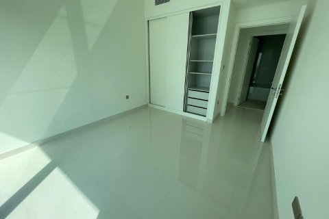 Apartment in EMAAR Beachfront, Dubai Harbour, Dubai 3 bedrooms, 180 sq.m. № 38282 - photo 7