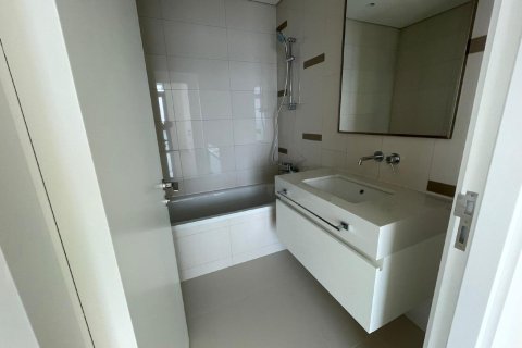 Apartment in EMAAR Beachfront, Dubai Harbour, Dubai 3 bedrooms, 180 sq.m. № 38282 - photo 4