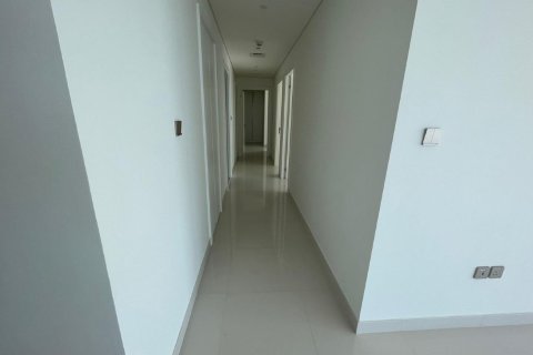 Apartment in EMAAR Beachfront, Dubai Harbour, Dubai 3 bedrooms, 180 sq.m. № 38282 - photo 3