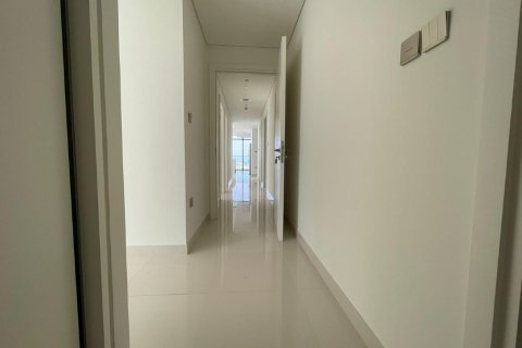Apartment in EMAAR Beachfront, Dubai Harbour, Dubai 3 bedrooms, 180 sq.m. № 38282 - photo 16
