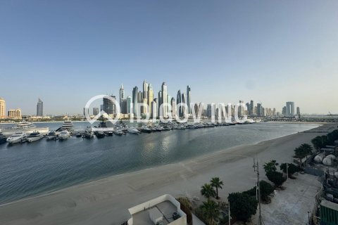 Снять в аренду квартиру в EMAAR Beachfront, Dubai Harbour, Дубай: 3 спальни, 178м², № 38286 - фото 3