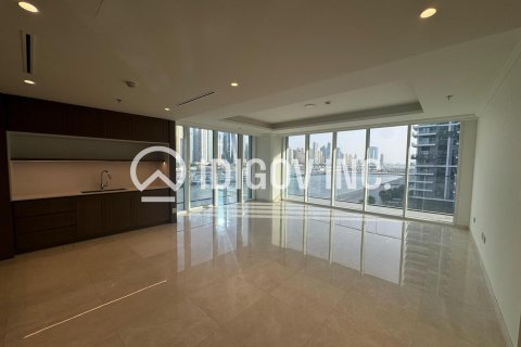 Снять в аренду квартиру в EMAAR Beachfront, Dubai Harbour, Дубай: 3 спальни, 178м², № 38286 - фото 5