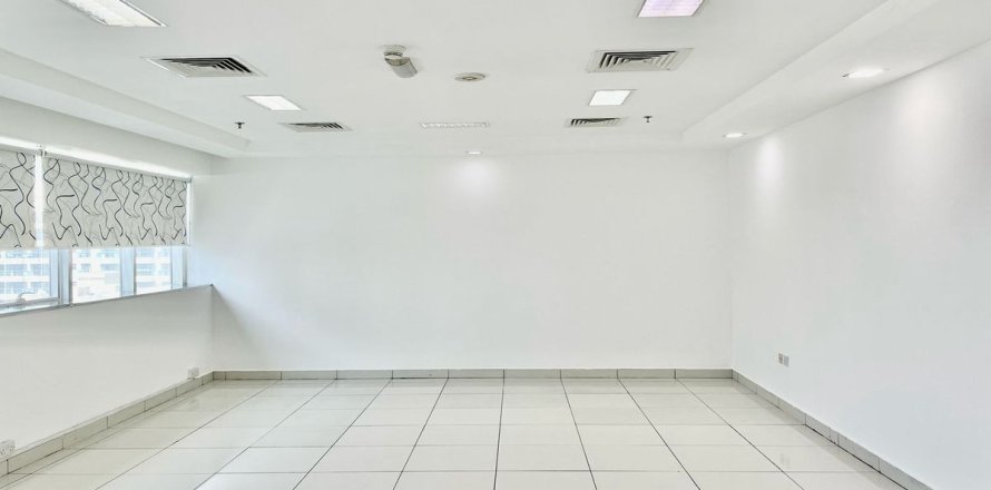 Офис в Аль-Барше, Дубай, 91м², № 96308