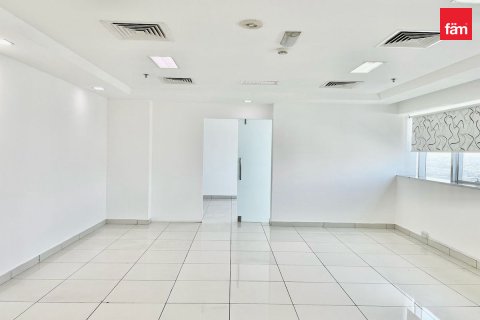 Снять в аренду офис в Аль-Барше, Дубай: 91м², № 96308 - фото 6