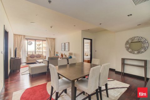 Apartment in Palm Jumeirah, Dubai 2 bedrooms, 164.5 sq.m. № 85990 - photo 4