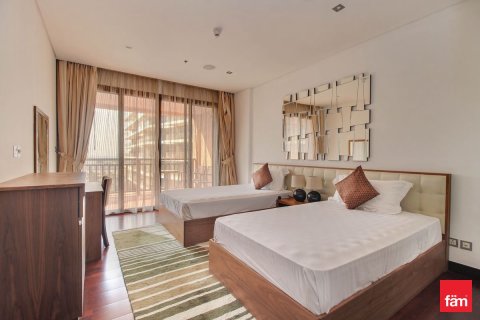 Apartment in Palm Jumeirah, Dubai 2 bedrooms, 164.5 sq.m. № 85990 - photo 13