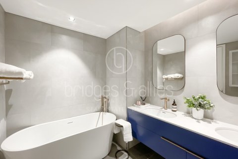Apartamento en Dubai, 2 dormitorios, 131.9 m², № 77249 - foto 17
