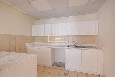 Apartment in Jumeirah Beach Residence, Dubai 3 bedrooms, 167 sq.m. № 49125 - photo 9