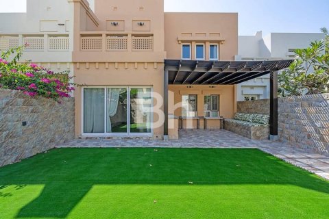 Villa à The Lakes, Dubai, 4 chambres, 264 m², № 58059 - photo 11