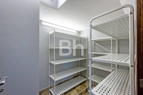 Villa à The Lakes, Dubai, 4 chambres, 264 m², № 58059 - photo 8