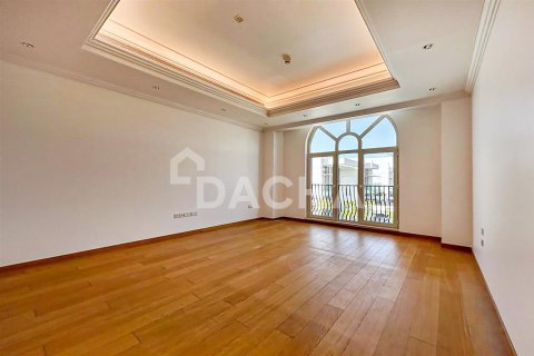 Villa en Dubai, 5 dormitorios, 702.4 m², № 7059 - foto 4