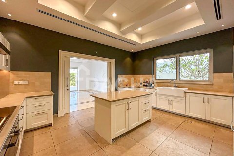 Villa en Dubai, 5 dormitorios, 702.4 m², № 7059 - foto 3