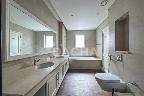 Villa en Dubai, 5 dormitorios, 702.4 m², № 7059 - foto 14