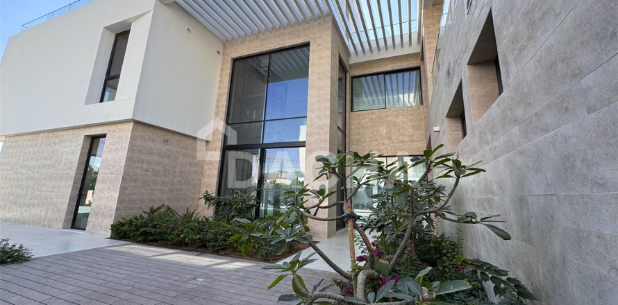 Villa in Al Barari, Dubai 6 bedrooms, 1237.8 sq.m. № 7057