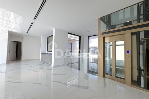 Villa in Al Barari, Dubai 6 bedrooms, 1237.8 sq.m. № 7057 - photo 11