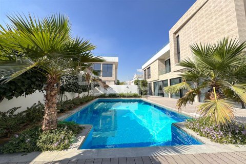 Villa in Al Barari, Dubai 6 bedrooms, 1237.8 sq.m. № 7061 - photo 18
