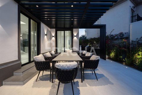 Villa en Dubai, 4 dormitorios, 492.4 m², № 7055 - foto 15