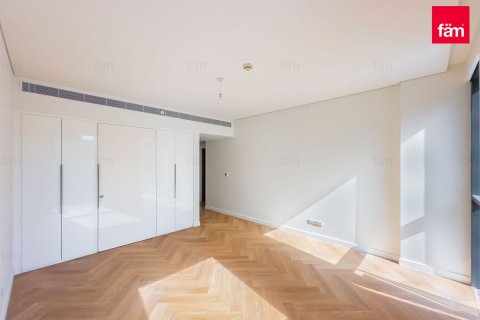 Duplex in Al Wasl, Dubai 4 bedrooms, 411.9 sq.m. № 3806 - photo 16