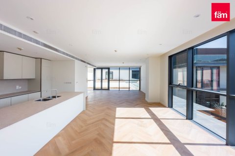 Duplex in Al Wasl, Dubai 4 bedrooms, 411.9 sq.m. № 3806 - photo 4