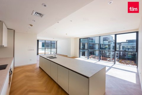 Duplex in Al Wasl, Dubai 4 bedrooms, 411.9 sq.m. № 3806 - photo 7