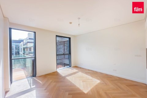 Duplex in Al Wasl, Dubai 4 bedrooms, 411.9 sq.m. № 3806 - photo 14