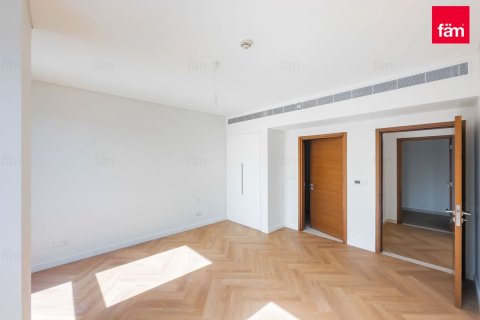 Duplex in Al Wasl, Dubai 4 bedrooms, 411.9 sq.m. № 3806 - photo 12