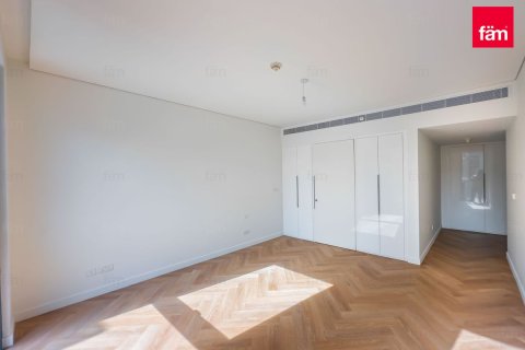 Duplex in Al Wasl, Dubai 4 bedrooms, 411.9 sq.m. № 3806 - photo 15