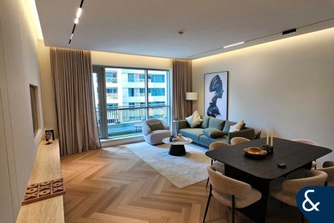 Apartment in Downtown Dubai (Downtown Burj Dubai), Dubai 2 bedrooms, 118 sq.m. № 98170 - photo 2