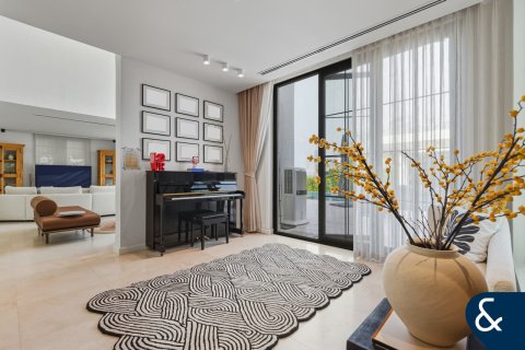 Villa in Jumeirah Islands, Dubai 5 bedrooms, 567 sq.m. № 98171 - photo 11