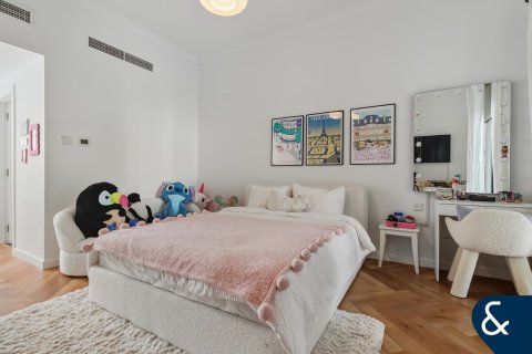 Villa in Jumeirah Islands, Dubai 5 bedrooms, 567 sq.m. № 98171 - photo 18