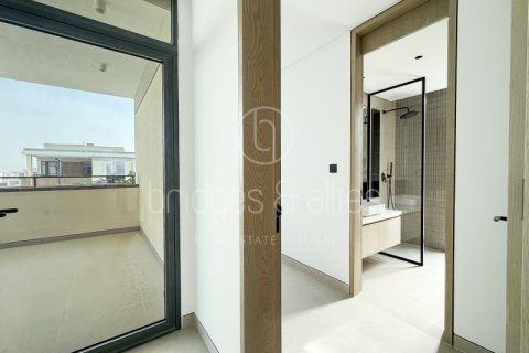 فيلا في دبي 4 غرف نوم, 377.4 م² رقم 20951 - صورة 21
