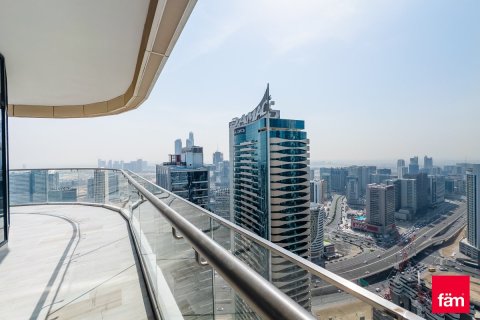 Apartment in Downtown Dubai (Downtown Burj Dubai), Dubai 2 bedrooms, 163.5 sq.m. № 123249 - photo 13