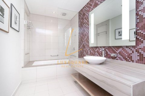 Appartement à DAMAC Towers by Paramount Hotels and Resorts, Business Bay, Dubai, 1 chambre, 86 m², № 100572 - photo 10