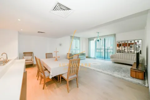 Снять в аренду квартиру в La Mer, Джумейра, Дубай: 3 спальни, 193м², № 100575 - фото 2