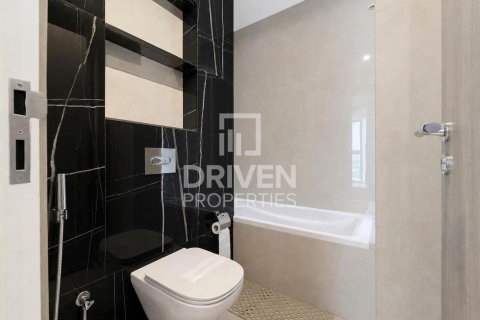 Apartment in Jumeirah Lake Towers, Dubai 1 bedroom, 88.35 sq.m. № 136121 - photo 9