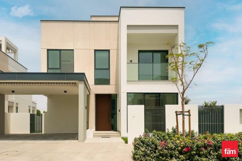 Villa in Dubai 4 bedrooms, 504.6 sq.m. № 60348 - photo 1