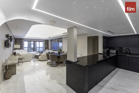 Apartment in Palm Jumeirah, Dubai 3 bedrooms, 216.3 sq.m. № 60347 - photo 3