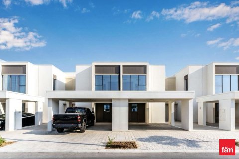 Adosado en Dubai, 3 dormitorios, 174 m², № 60346 - foto 1
