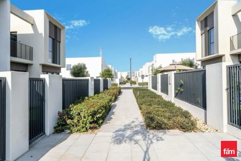 Adosado en Dubai, 3 dormitorios, 174 m², № 60346 - foto 3