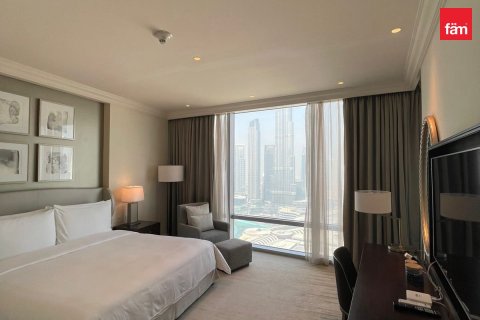 Apartment in Downtown Dubai (Downtown Burj Dubai), Dubai 2 bedrooms, 138.9 sq.m. № 7275 - photo 2