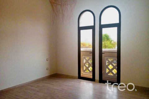 Снять в аренду таунхаус в Al Salam, Мудон, Дубай: 4 спальни, 371.15м², № 134564 - фото 7